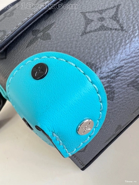 Affordable LOUIS VUITTON Steamer Wearable Wallet-18*11*6.5CM 0820